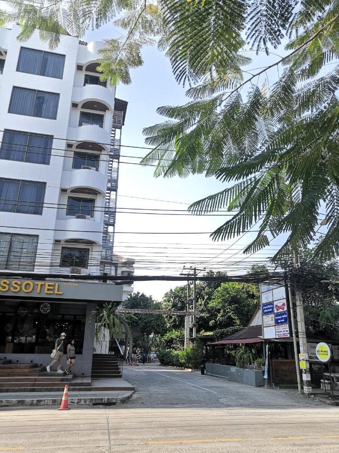 26 Condo With Pool Opposite The Train Station, Near Old City And Nimman Чиангмай Екстериор снимка