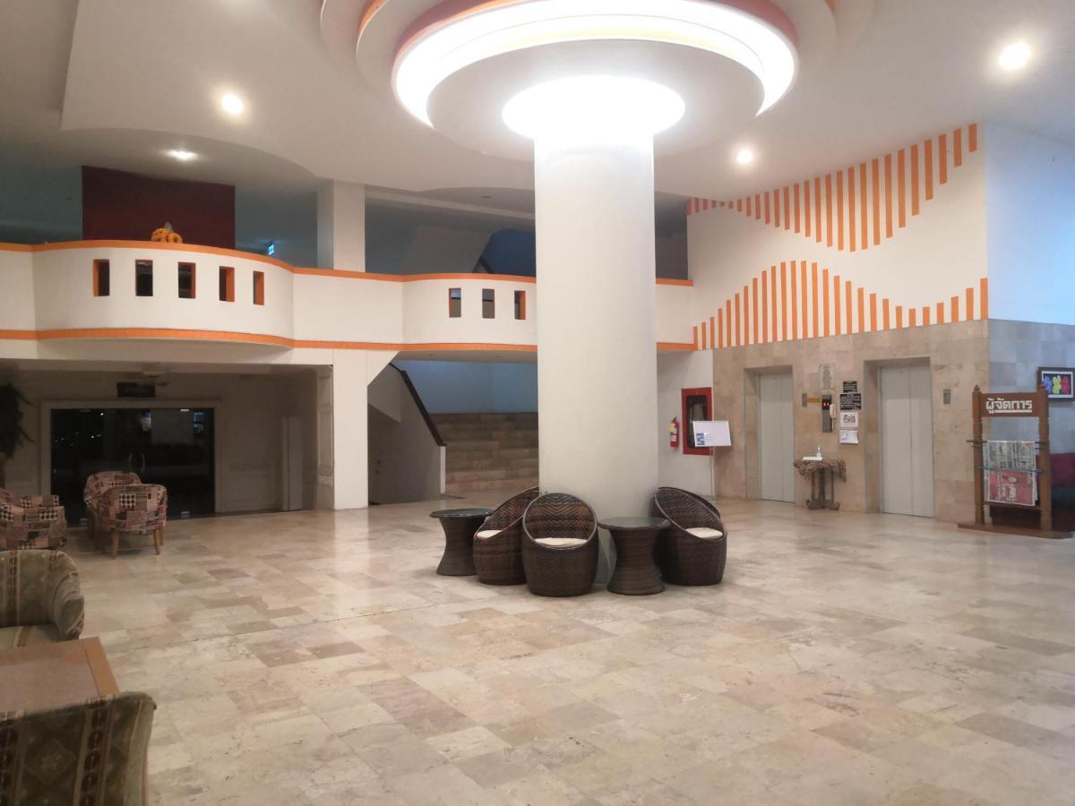 26 Condo With Pool Opposite The Train Station, Near Old City And Nimman Чиангмай Екстериор снимка
